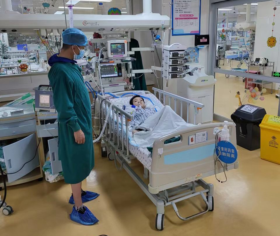 乌海跨省救护车出租公司